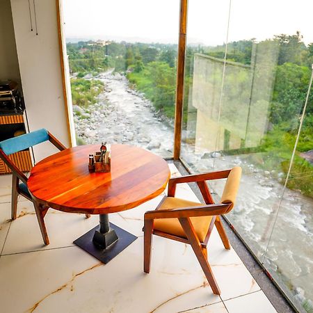 Aachman River And Valley View Resort Dharamshala - A Riverside Resort With Balcony View Eksteriør bilde
