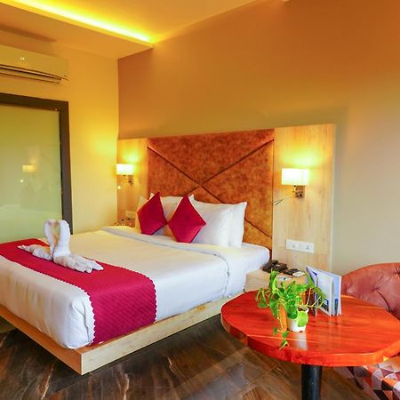 Aachman River And Valley View Resort Dharamshala - A Riverside Resort With Balcony View Eksteriør bilde