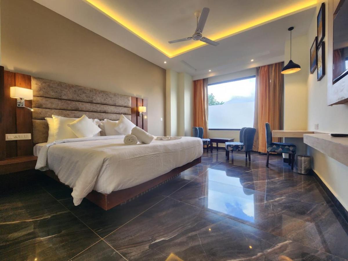 Aachman River And Valley View Resort Dharamshala - A Riverside Resort With Balcony View Eksteriør bilde