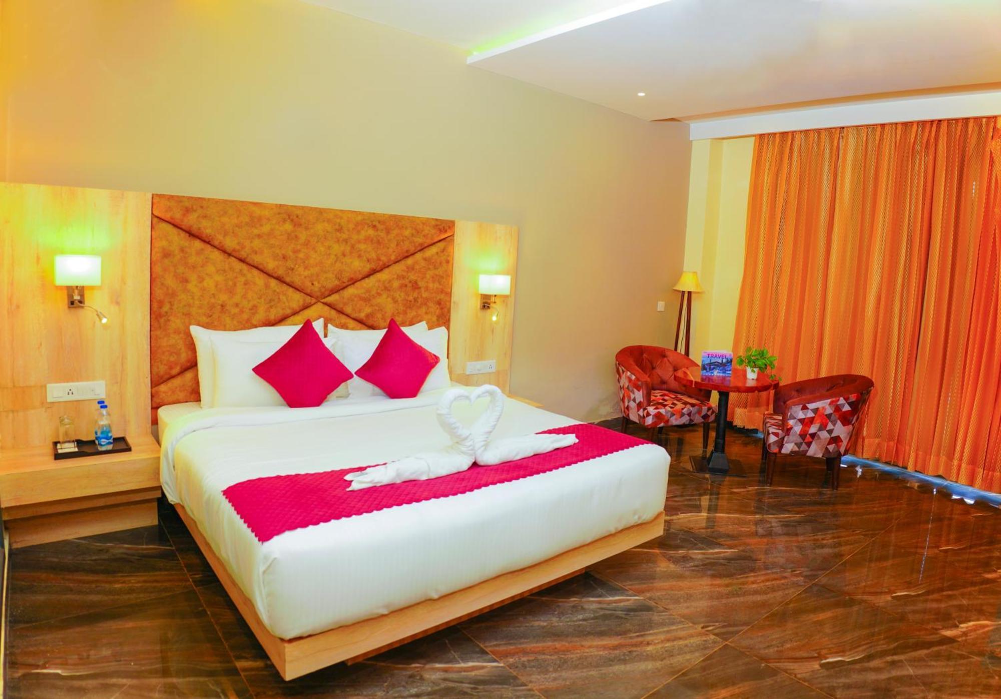 Aachman River And Valley View Resort Dharamshala - A Riverside Resort With Balcony View Eksteriør bilde
